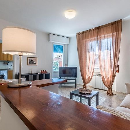 Sunshine House Lerici Apartment Bagian luar foto