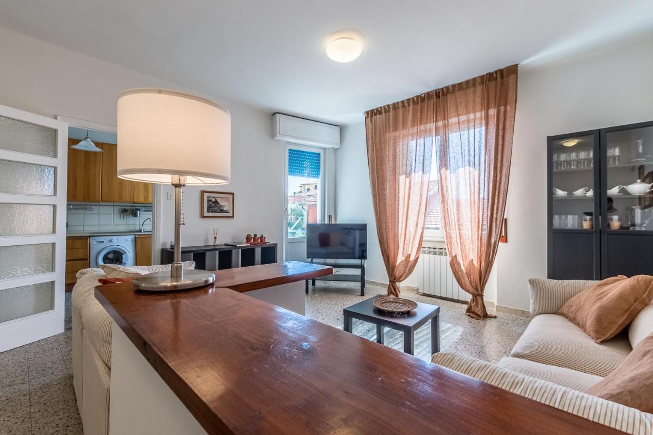 Sunshine House Lerici Apartment Bagian luar foto